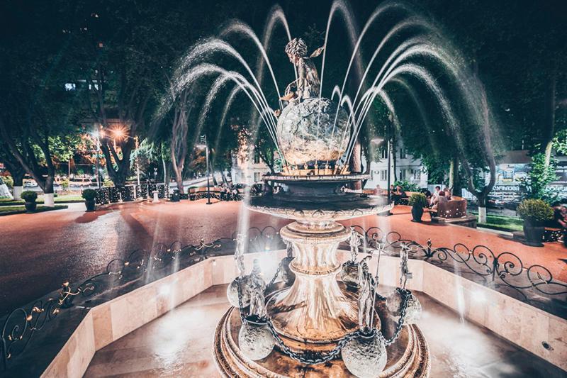 განახლებული მრგვალი ბაღი ულამაზესია - ნახეთ ფოტოები